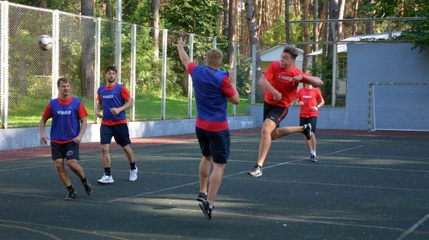 Игровая тренировка ХК "Донбасс": гандбол