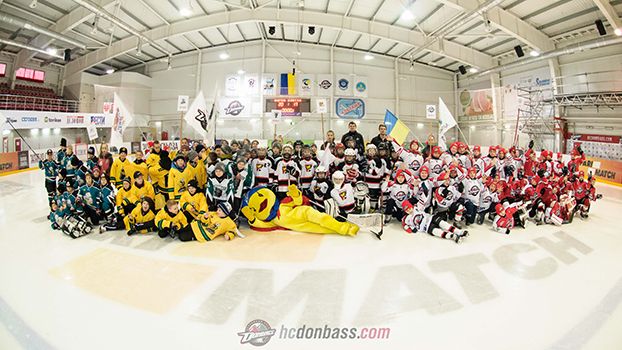 В Дружковке стартовал шестой розыгрыш Супер-Контик Junior Hockey Cup