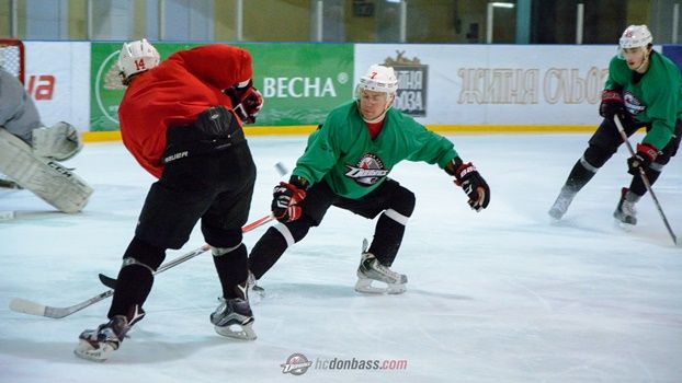 Донбасс провел тренировку в Белой Церкви накануне 38-го тура