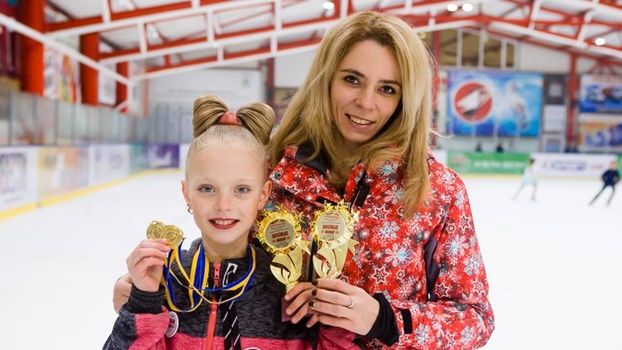 Фигуристы ДЮСШ ХК Донбасс привезли шесть медалей из Кременчуга