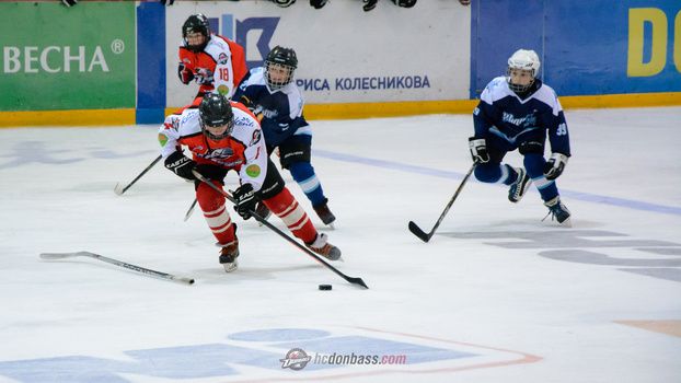 Фотоотчет первого дня турнира Супер-Контик Junior Hockey Cup