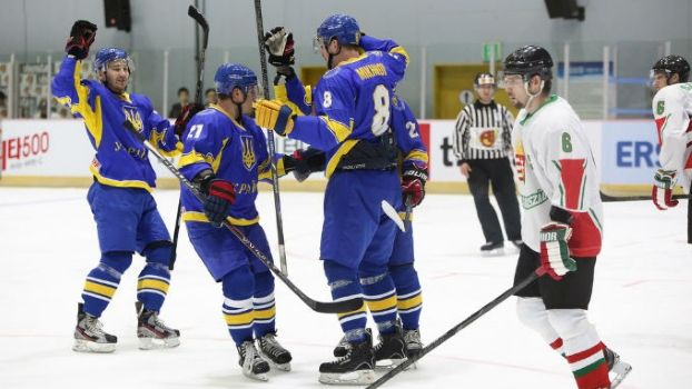 Сборную Украины пополнили шесть хоккеистов