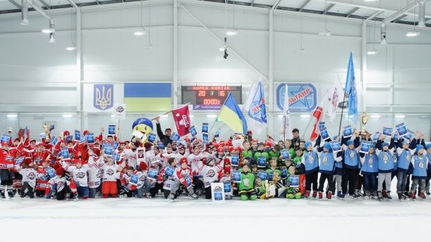 Поддержи свою команду на Супер-Контик Junior Hockey Cup