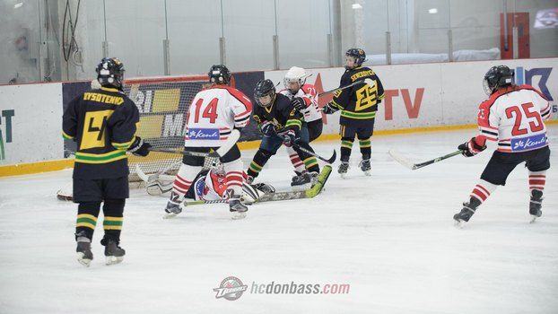 Супер-Контик Junior Hockey Cup: фотоотчет первого игрового дня