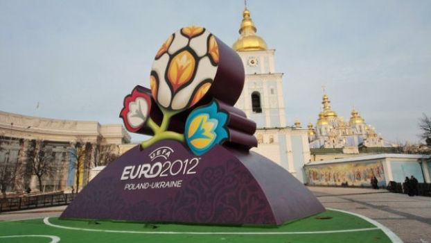 Стартует всеукраинский фотоконкурс Мой Евро: победители отправятся на Евро-2016 во Францию!