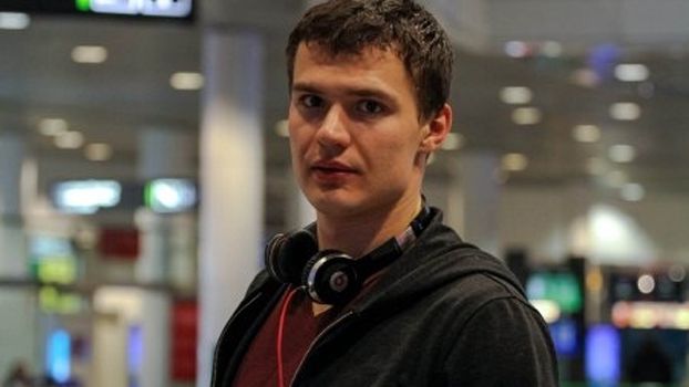 Самый результативный защитник ВХЛ продолжит карьеру в "Сибири"