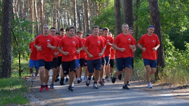 Девять километров по лесу