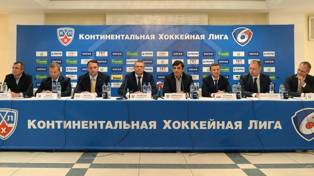 Александр Медведев: "Желаю всем успешного сезона, увлекательных матчей"