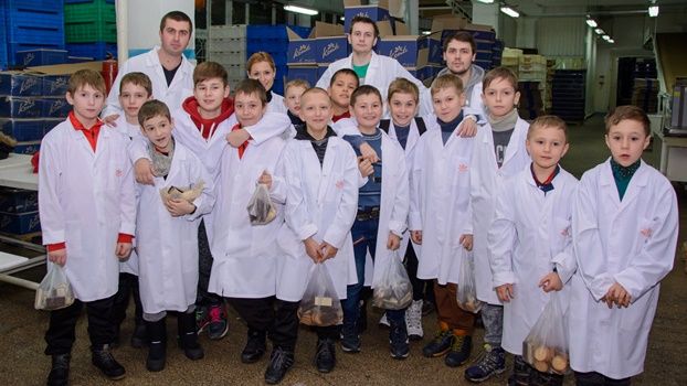 Участники Приднепровской хоккейной лиги посетили фабрику Конти
