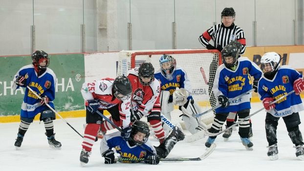 Трансляции матчей первого дня Супер-Контик Junior Hockey Cup