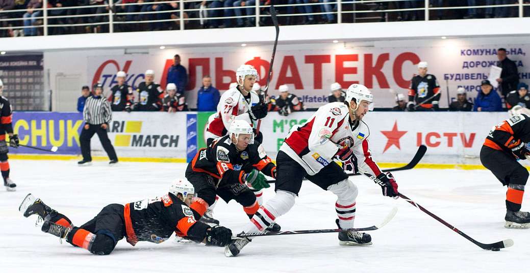 УХЛ: Обзор игровой субботы 3 ноября