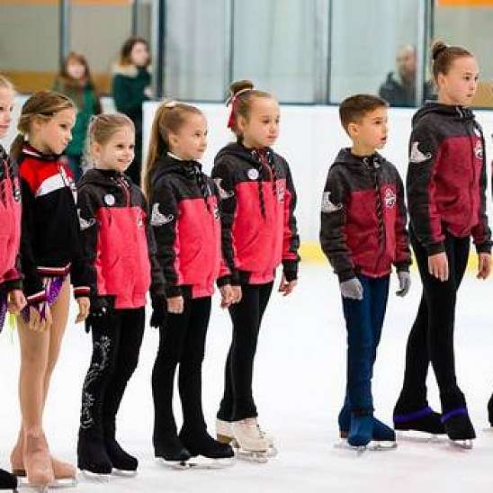 Фигуристы ДЮСШ ХК Донбасс примут участие в Открытом чемпионате Кременчуга