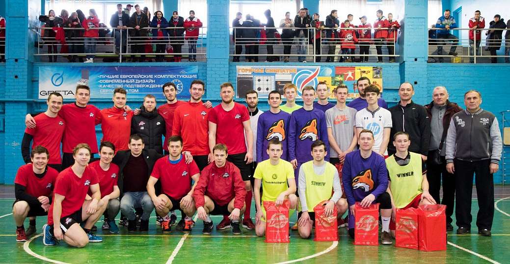 Хоккеисты и баскетболисты сыграли в футбол