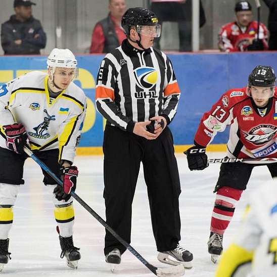 Матч финальной серии плей-офф между «Донбассом» и «Днепром» глазами арбитра