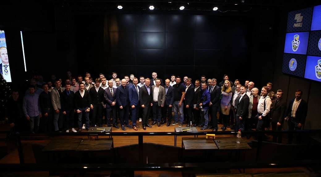 В Киеве состоялся хоккейный семинар от президента Федерации хоккея Швеции для тренеров и менеджеров